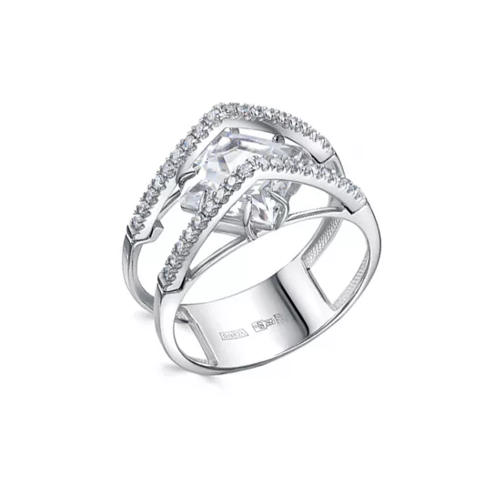 Кольцо с бриллиантами из золота